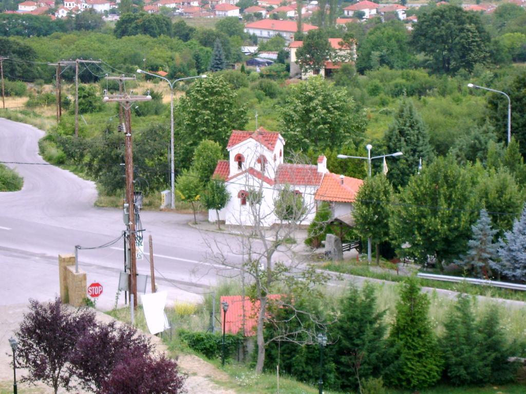 Hotel Veltsi Флорина Экстерьер фото