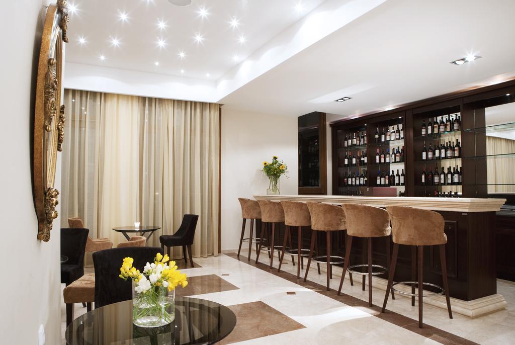 Hotel Veltsi Флорина Экстерьер фото