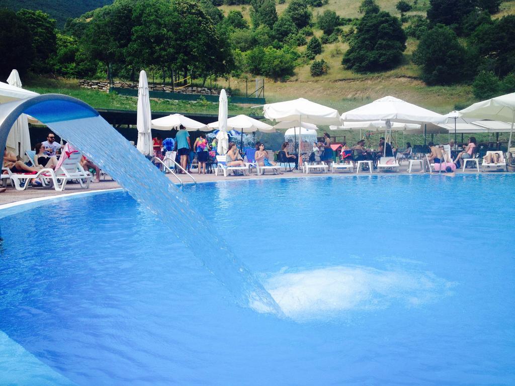 Hotel Veltsi Флорина Экстерьер фото